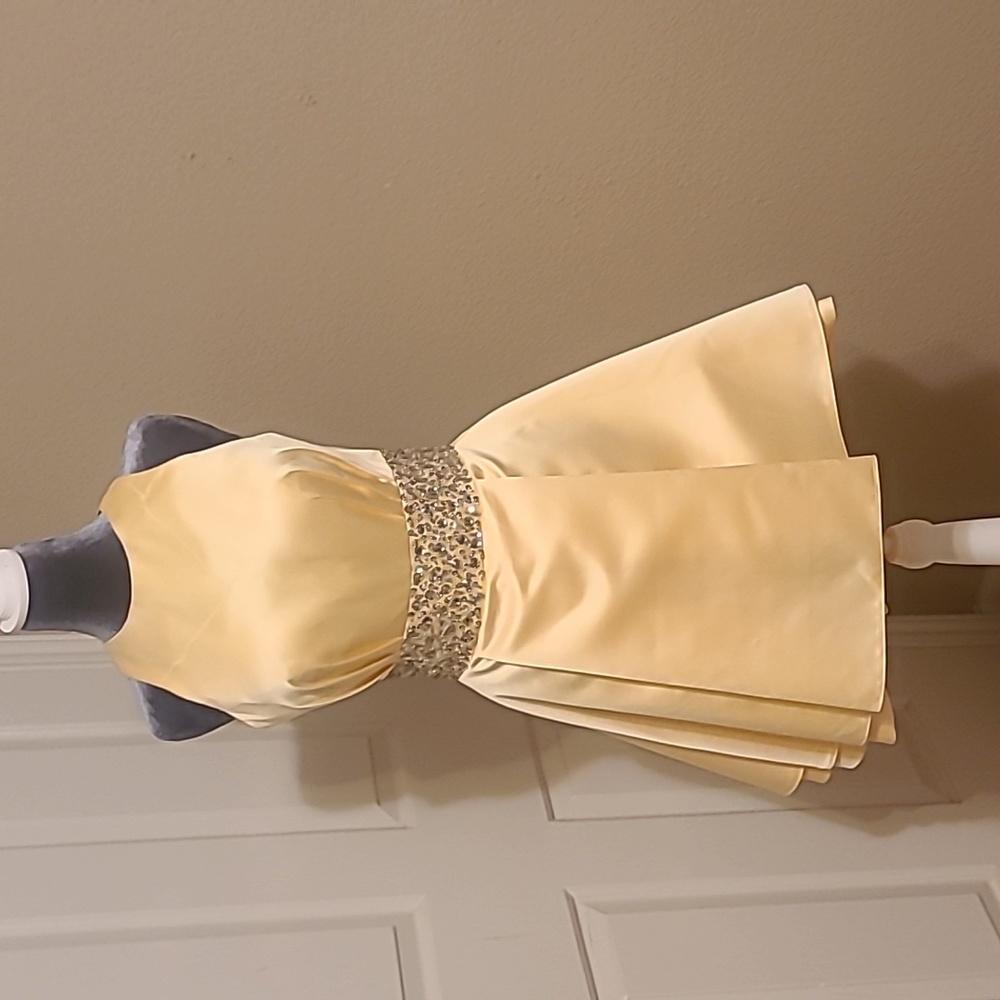 NWT Yellow HaltorTop Dress NEW